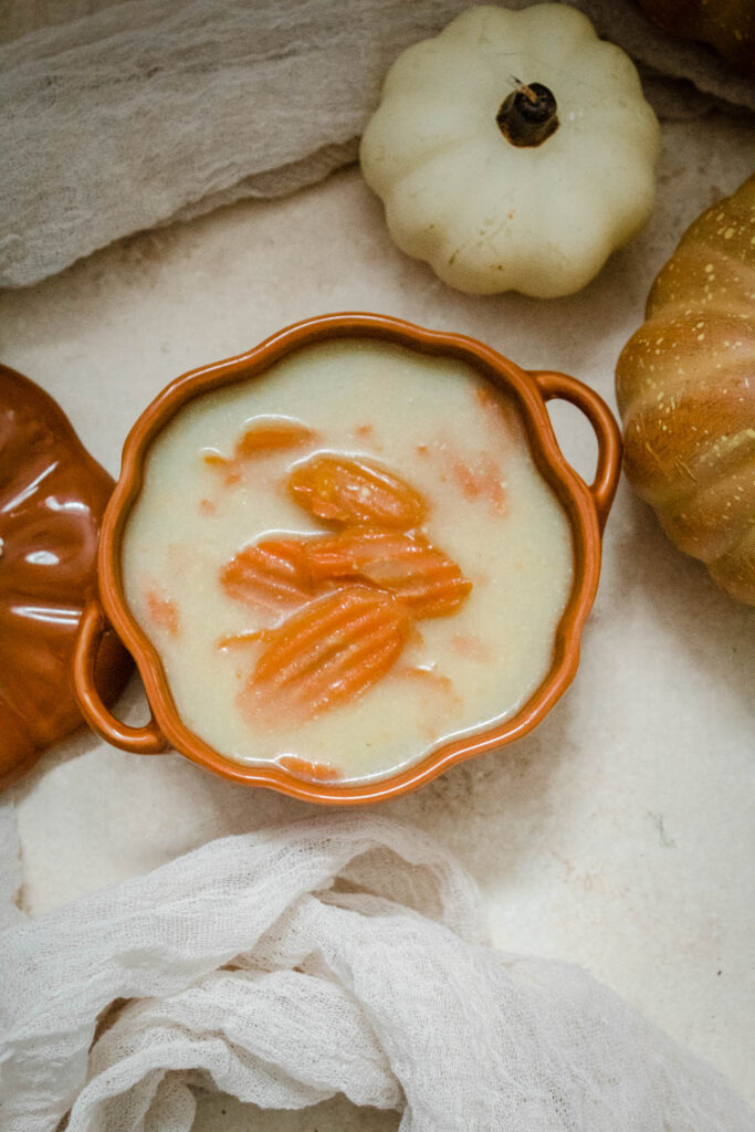 Gluten Free Gravy Recipe in a pumpkin tin