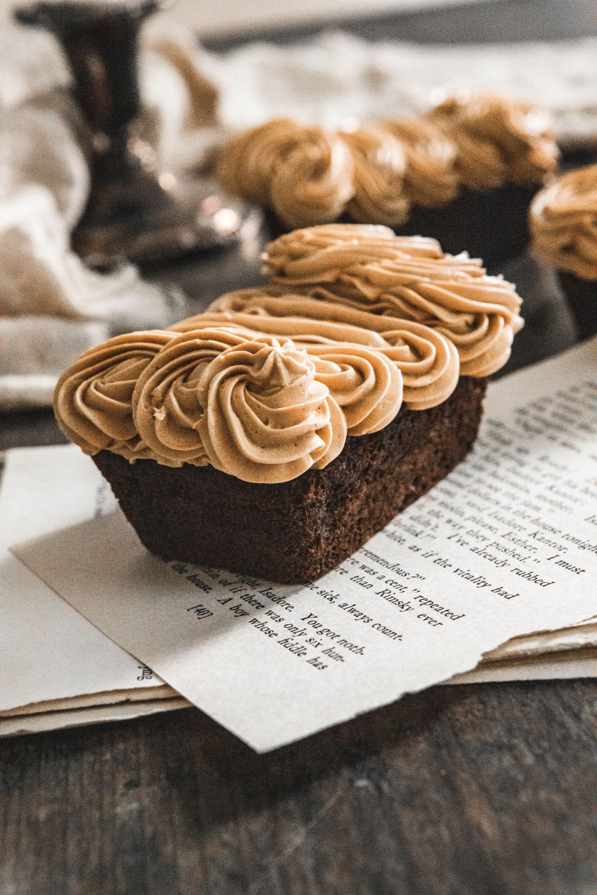russian buttercream recipe on chocolate cake
